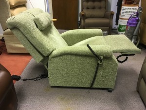 Second Hand Rise Recliners, Used Riser Recliners, Pre Loved Chairs.